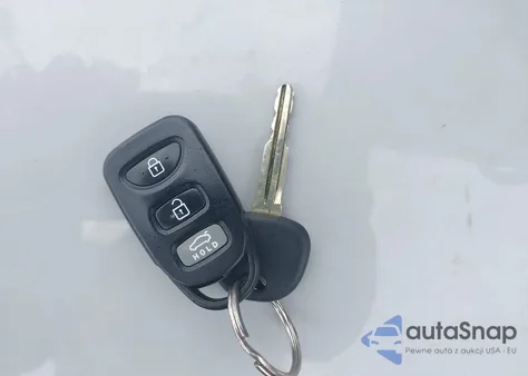 2013 Hyundai Elantra Gls из США, поврежденный, VIN 5NPDH4AE5DH19674